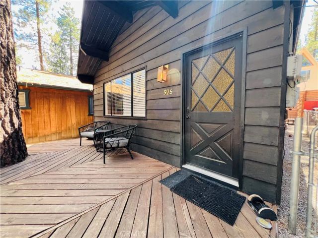 926 E Barker, Big Bear City, CA 92314