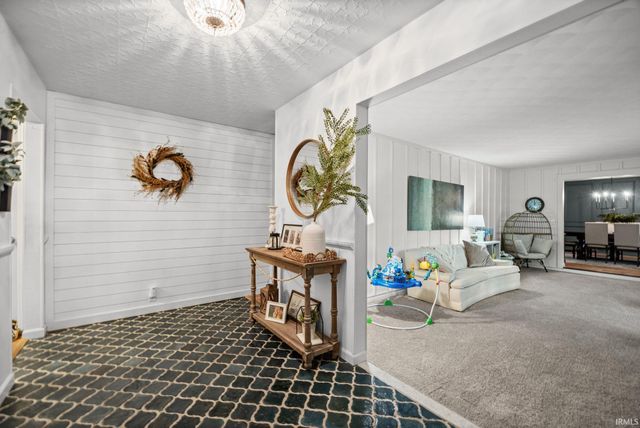 905 N Southernview Drive, Lafayette, IN 47909