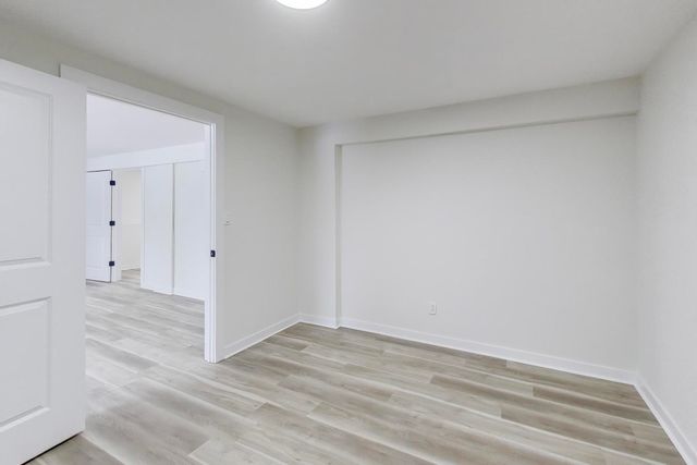 123 Kainer Avenue, Barrington, IL 60010