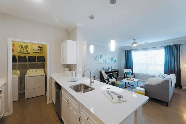 10505 S I-35 Frontage RD 0338, Austin, TX 78747