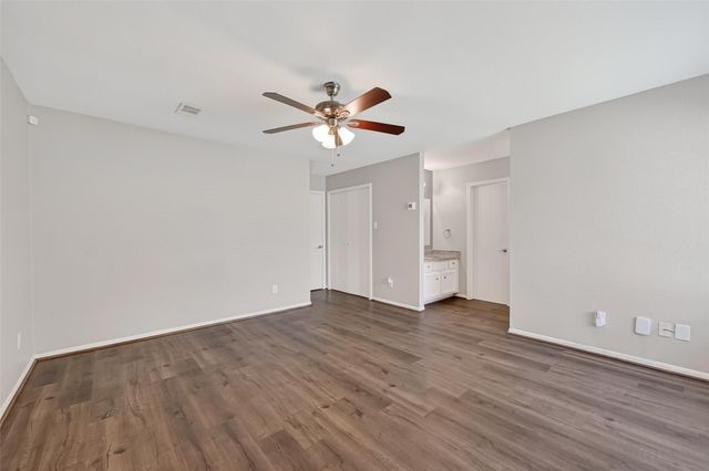 12034 Hedgegate Drive, Houston, TX 77065