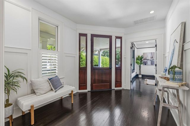 1811 W HILLS AVENUE, Tampa, FL 33606