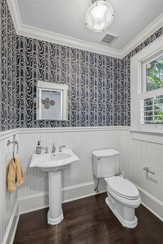 1811 W HILLS AVENUE, Tampa, FL 33606