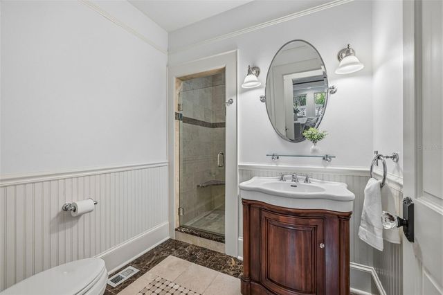 1811 W HILLS AVENUE, Tampa, FL 33606