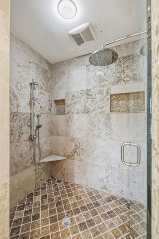 1811 W HILLS AVENUE, Tampa, FL 33606