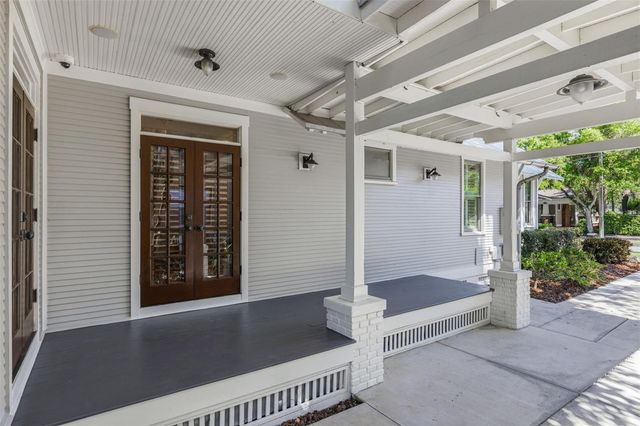 1811 W HILLS AVENUE, Tampa, FL 33606