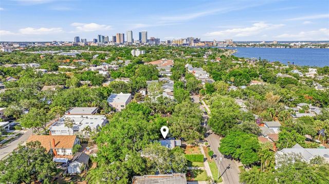 1811 W HILLS AVENUE, Tampa, FL 33606