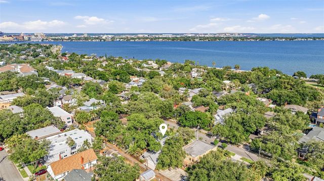 1811 W HILLS AVENUE, Tampa, FL 33606