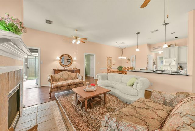 9645 Dry Springs Dr Drive, La Porte, TX 77571