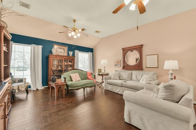 9645 Dry Springs Dr Drive, La Porte, TX 77571