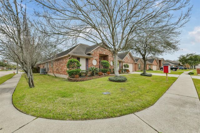 9645 Dry Springs Dr Drive, La Porte, TX 77571