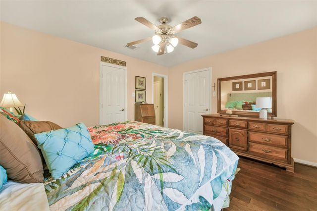 9645 Dry Springs Dr Drive, La Porte, TX 77571