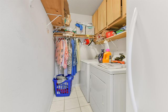 9645 Dry Springs Dr Drive, La Porte, TX 77571