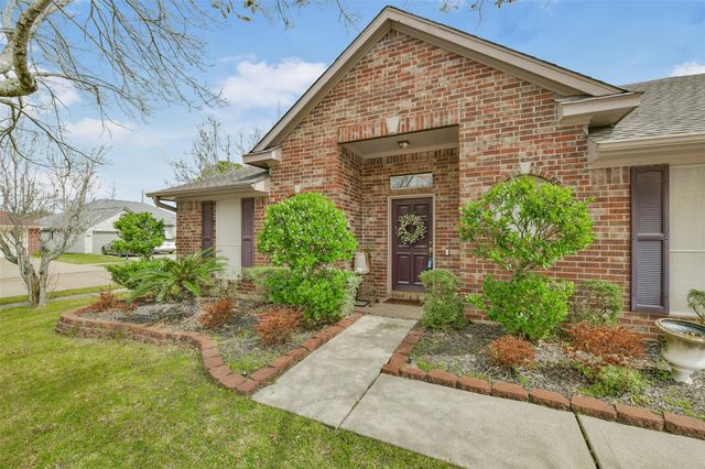 9645 Dry Springs Dr Drive, La Porte, TX 77571