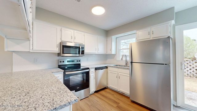 101 David Drive B7, Greenville, NC 27858