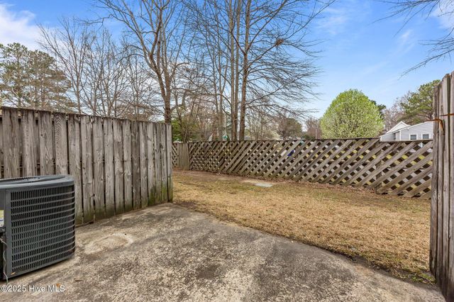 101 David Drive B7, Greenville, NC 27858