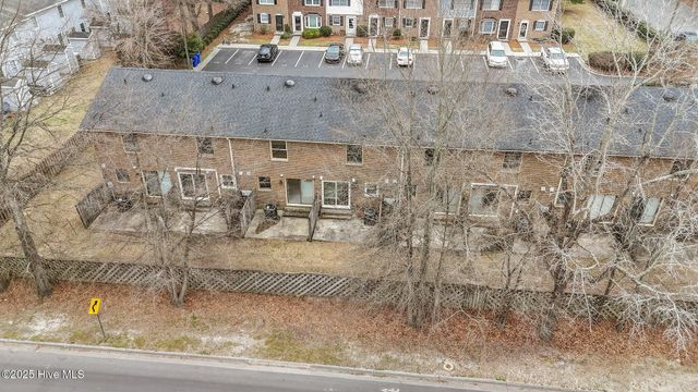 101 David Drive B7, Greenville, NC 27858