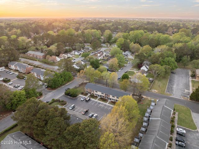 101 David Drive B7, Greenville, NC 27858