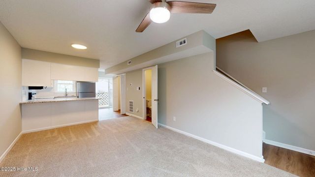 101 David Drive B7, Greenville, NC 27858