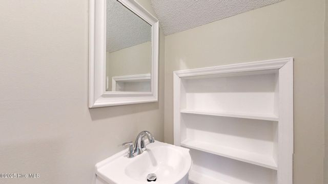 101 David Drive B7, Greenville, NC 27858
