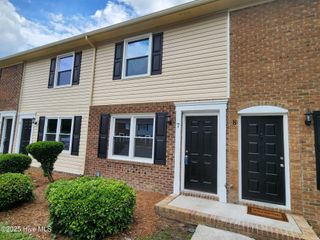 101 David Drive B7, Greenville, NC 27858