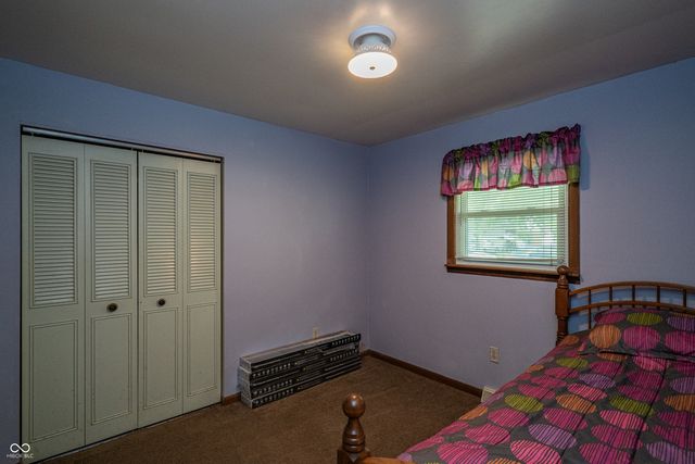 618 Holiday Drive, Seymour, IN 47274