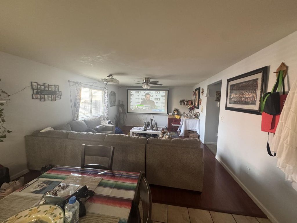 Image 11 of property listing at 6310 E Woodward Avenue, Fresno, CA 93727