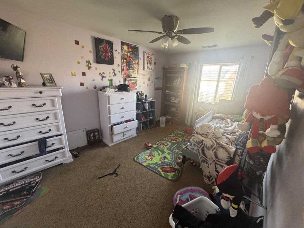 Image 12 of property listing at 6310 E Woodward Avenue, Fresno, CA 93727