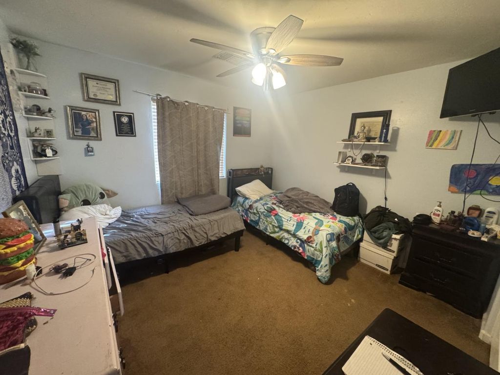 Image 17 of property listing at 6310 E Woodward Avenue, Fresno, CA 93727