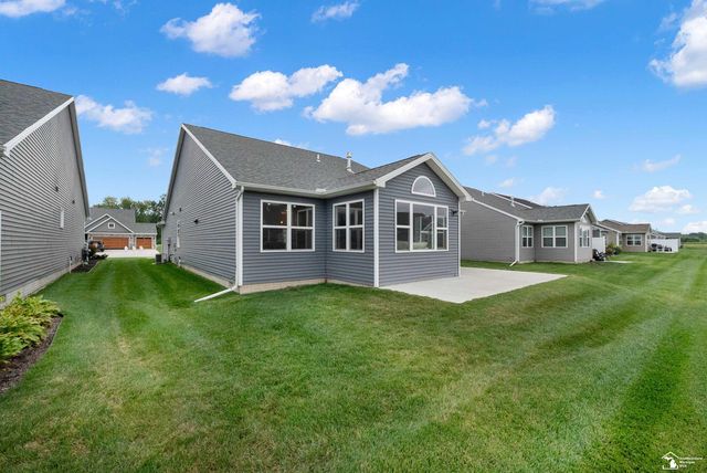 8289 Grande Lk Circle, Temperance, MI 48182