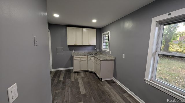 16847 Hubbell Street, Detroit, MI 48235