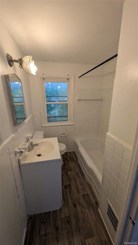 16847 Hubbell Street, Detroit, MI 48235