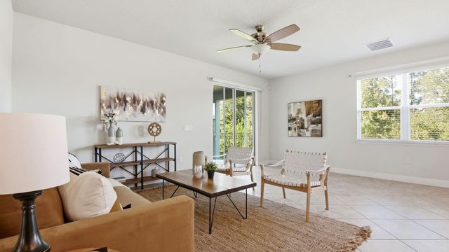 17044 Goldcrest Loop, Clermont, FL 34714