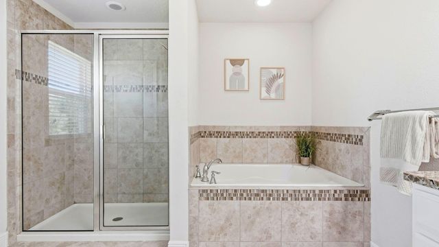 17044 Goldcrest Loop, Clermont, FL 34714