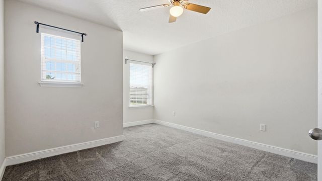 17044 Goldcrest Loop, Clermont, FL 34714