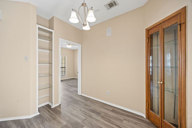 4800 W Lovers Lane 406, Dallas, TX 75209