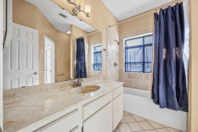 4800 W Lovers Lane 406, Dallas, TX 75209