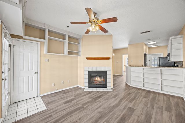 4800 W Lovers Lane 406, Dallas, TX 75209