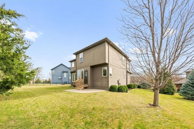 23916 W 124th Court, Olathe, KS 66061