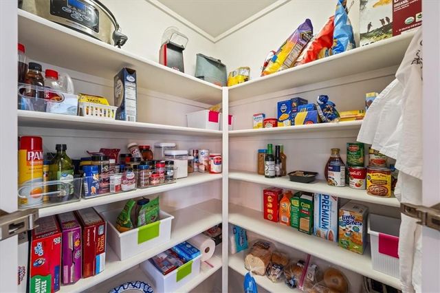 23916 W 124th Court, Olathe, KS 66061