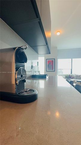 20 NE 11 St ExecPH11, Miami, FL 33132