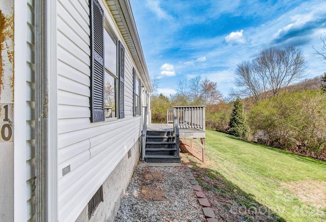 10 Lands End Drive, Candler, NC 28715