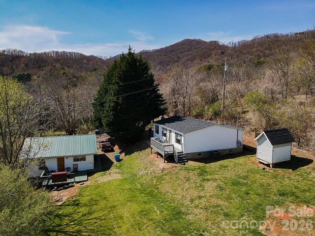 10 Lands End Drive, Candler, NC 28715