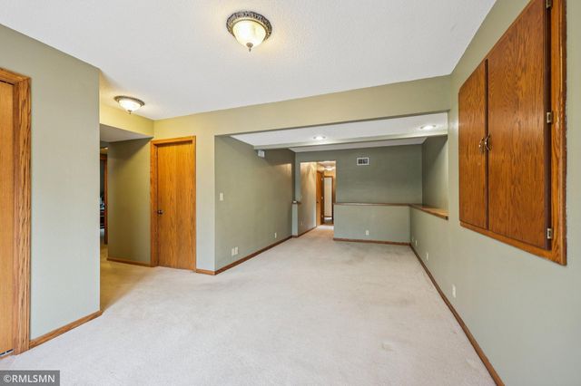 30875 Montclair Drive, Lindstrom, MN 55045