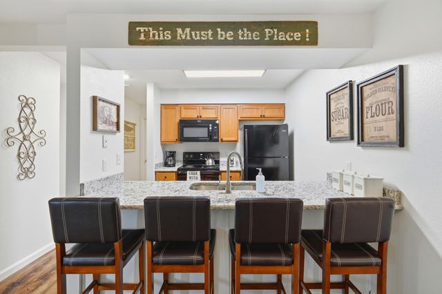 180 Lake Club Drive 4, Branson, MO 65616