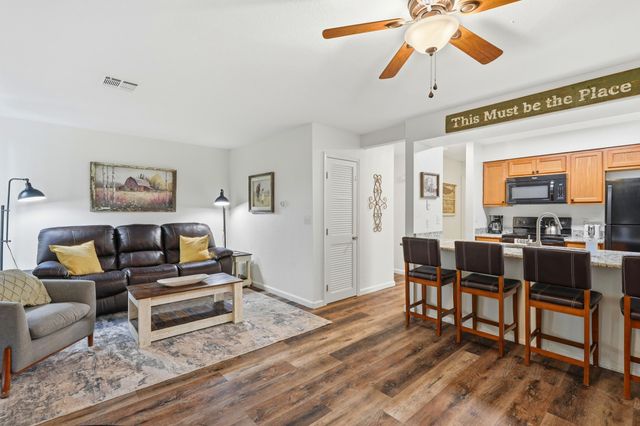 180 Lake Club Drive 4, Branson, MO 65616