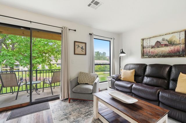 180 Lake Club Drive 4, Branson, MO 65616