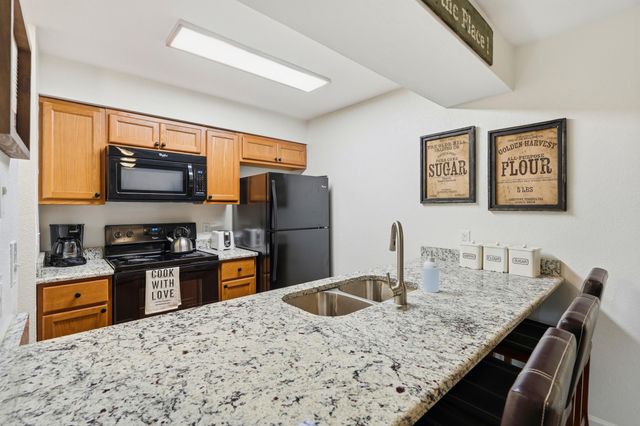 180 Lake Club Drive 4, Branson, MO 65616