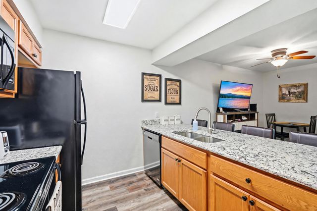 180 Lake Club Drive 4, Branson, MO 65616