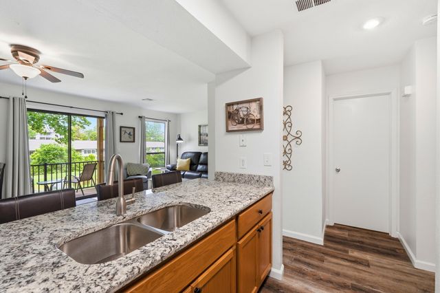 180 Lake Club Drive 4, Branson, MO 65616